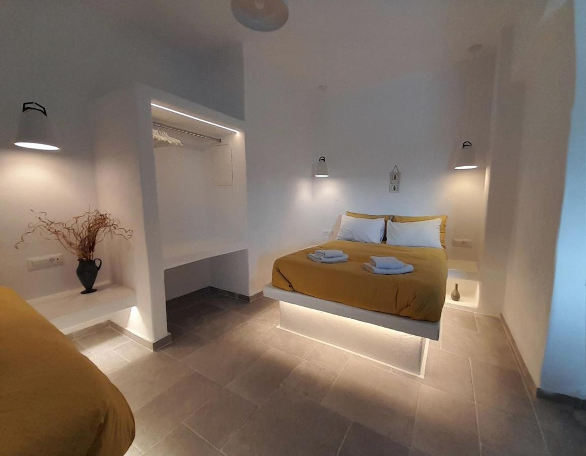 Sunny Guest House New Port Mykonos เตลอส ภายนอก รูปภาพ