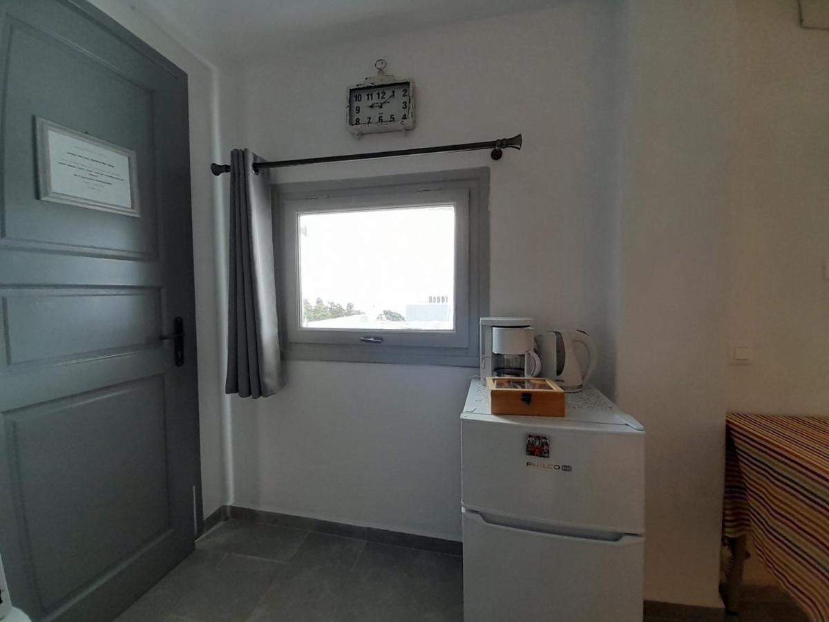 Sunny Guest House New Port Mykonos เตลอส ภายนอก รูปภาพ