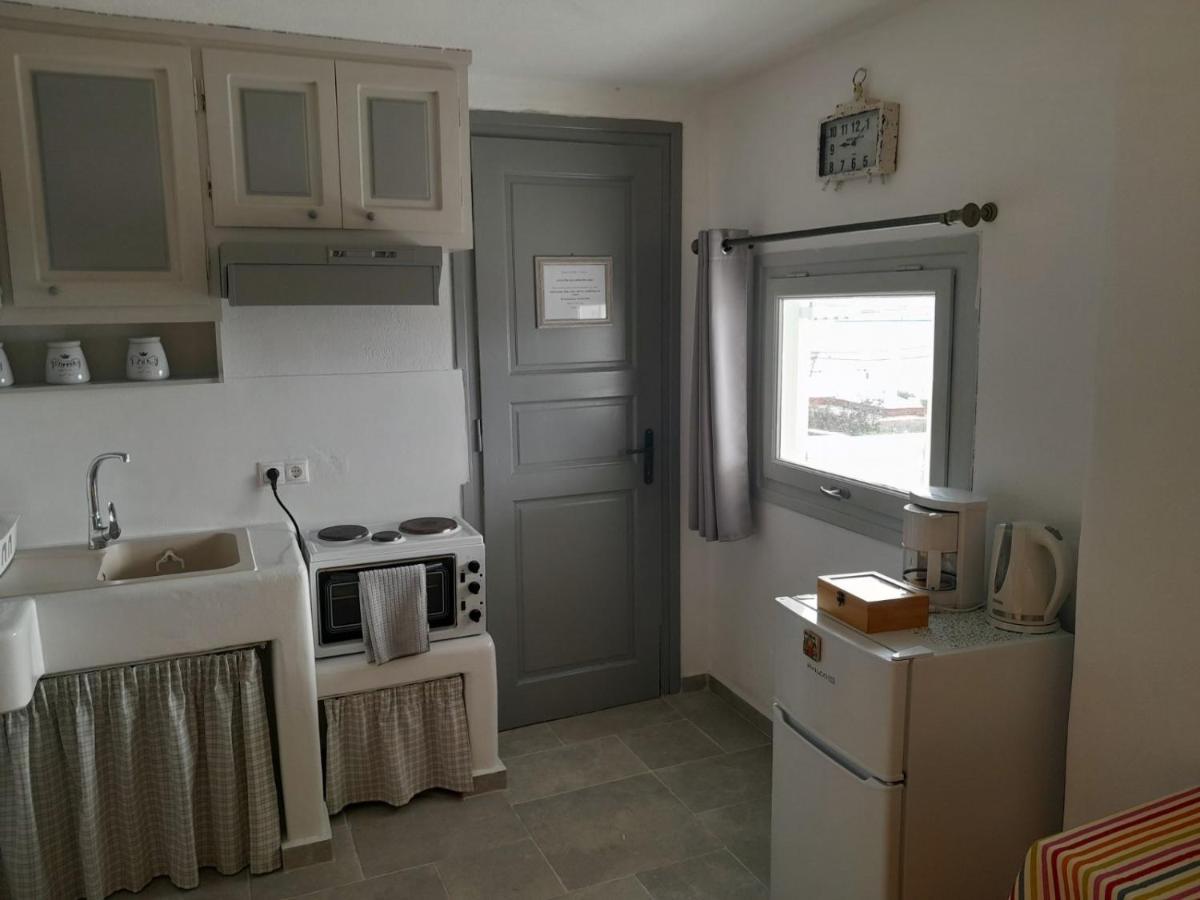 Sunny Guest House New Port Mykonos เตลอส ภายนอก รูปภาพ