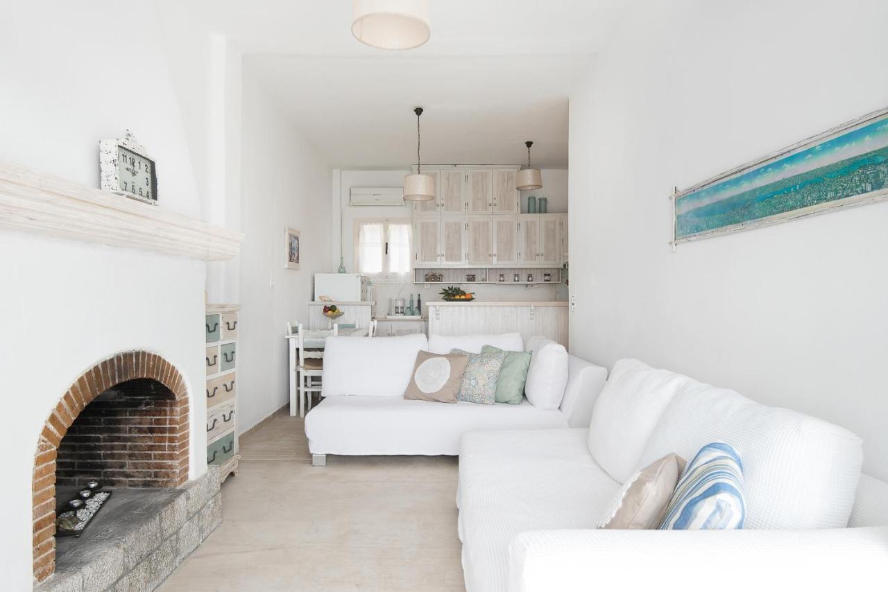 Sunny Guest House New Port Mykonos เตลอส ภายนอก รูปภาพ
